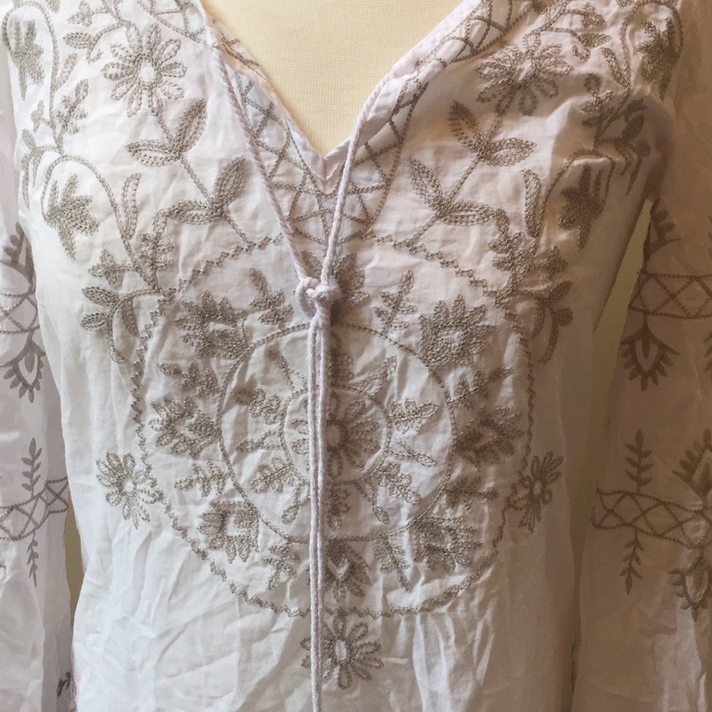 Large Top - Picture 2 of 2